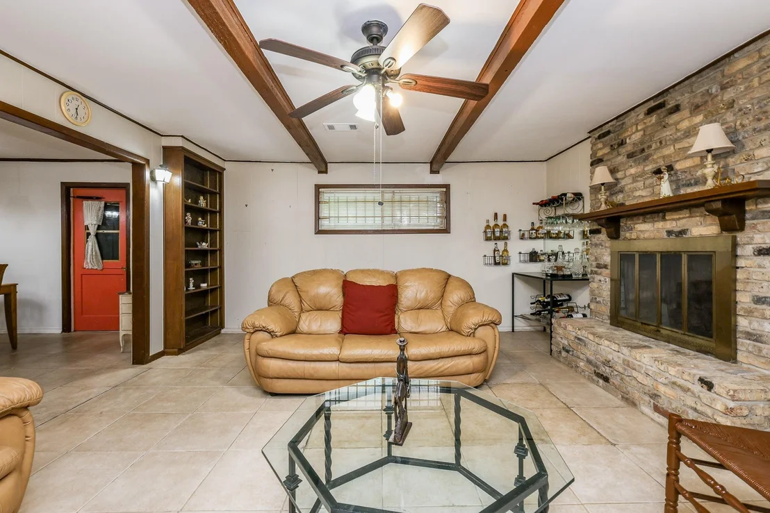 Photo of 6834 Hendon Lane