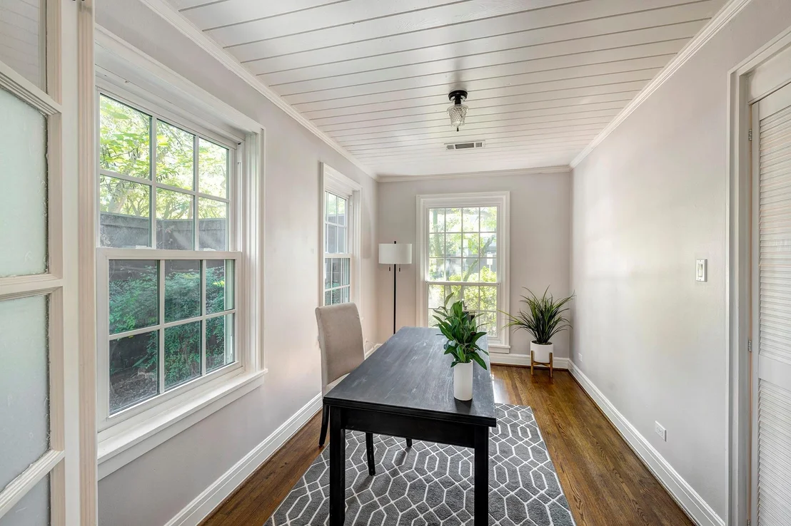 Photo of 2328 Dunstan Road