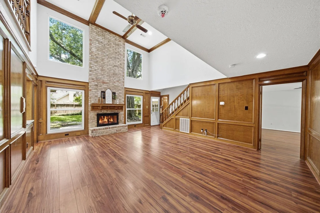 Photo of 12030 Laneview Drive