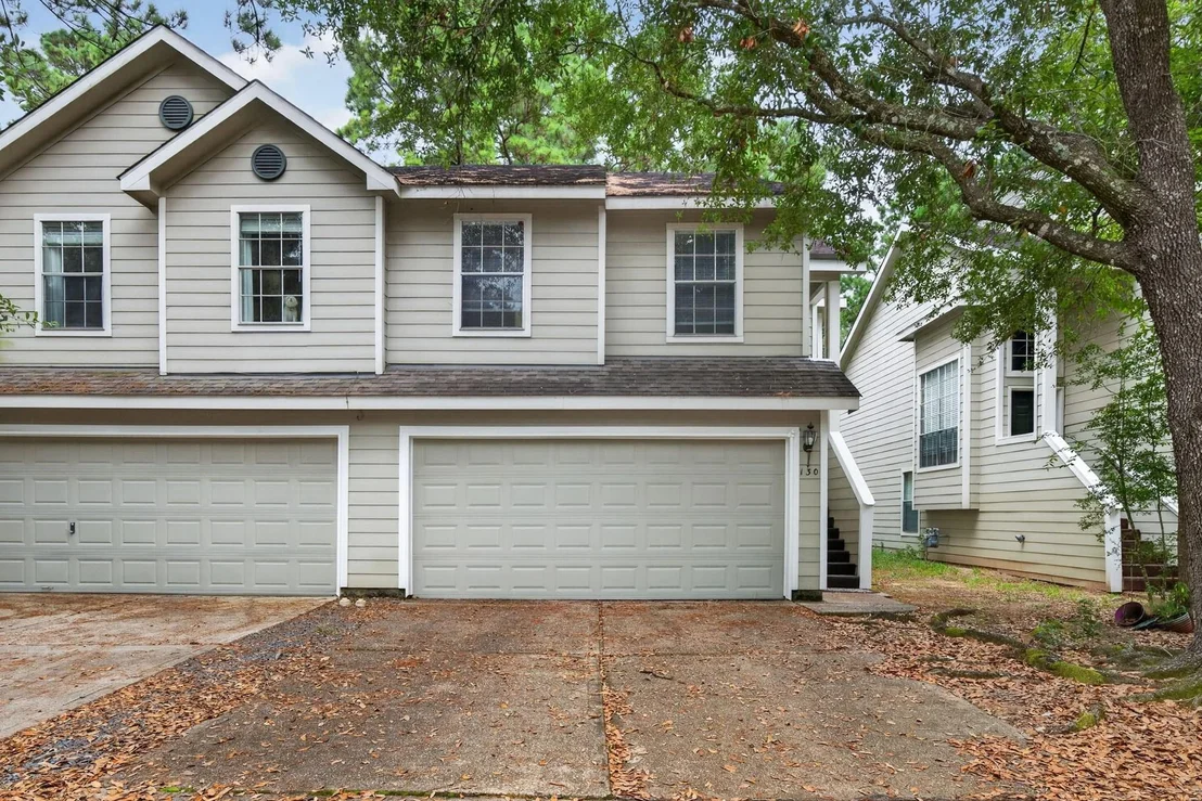 Photo of 130 S Walden Elms Circle