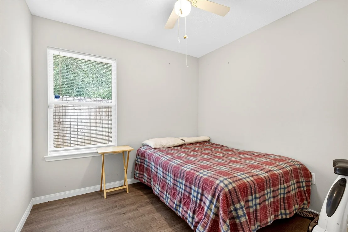 Photo of 3940 Frontier Road