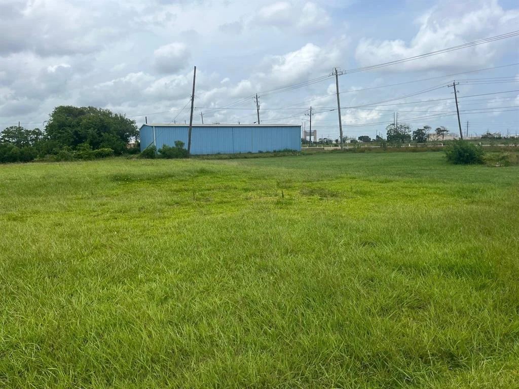 Photo of 0 E 7th