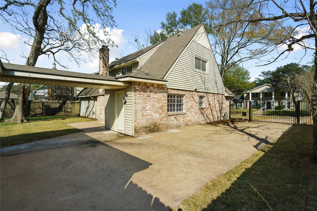 Photo of 5707 Ash Oak Drive