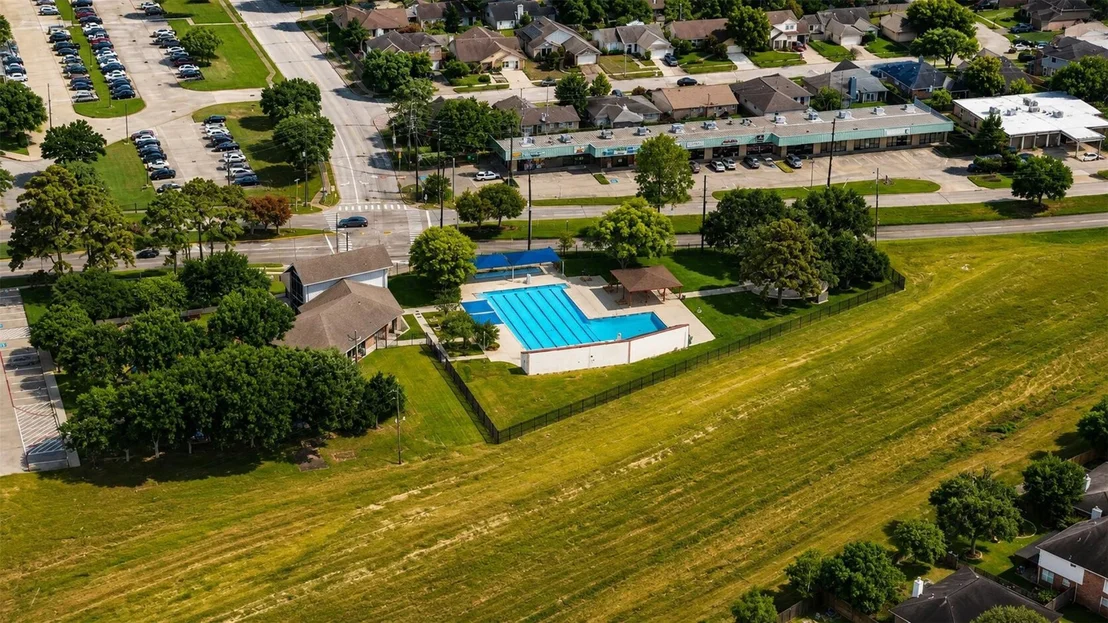 Photo of 16807 Clan Macintosh Drive