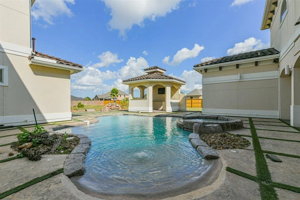 Photo of 317 Red Oak Drive