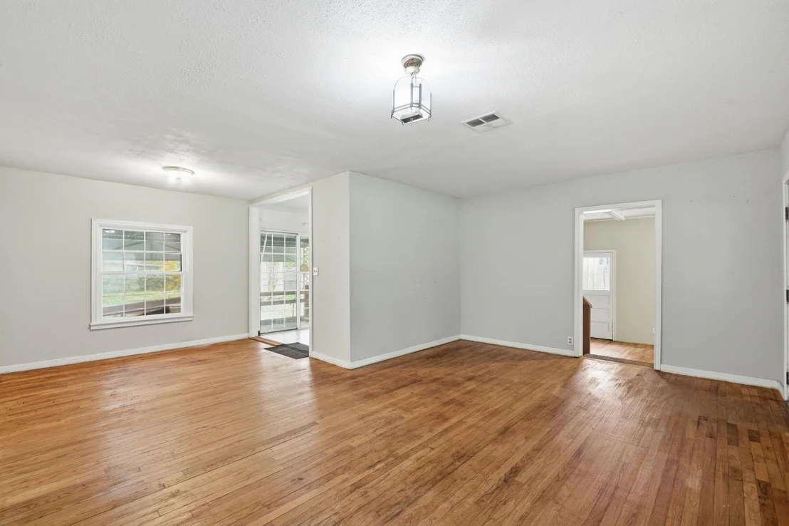 Photo of 304 Baker Drive