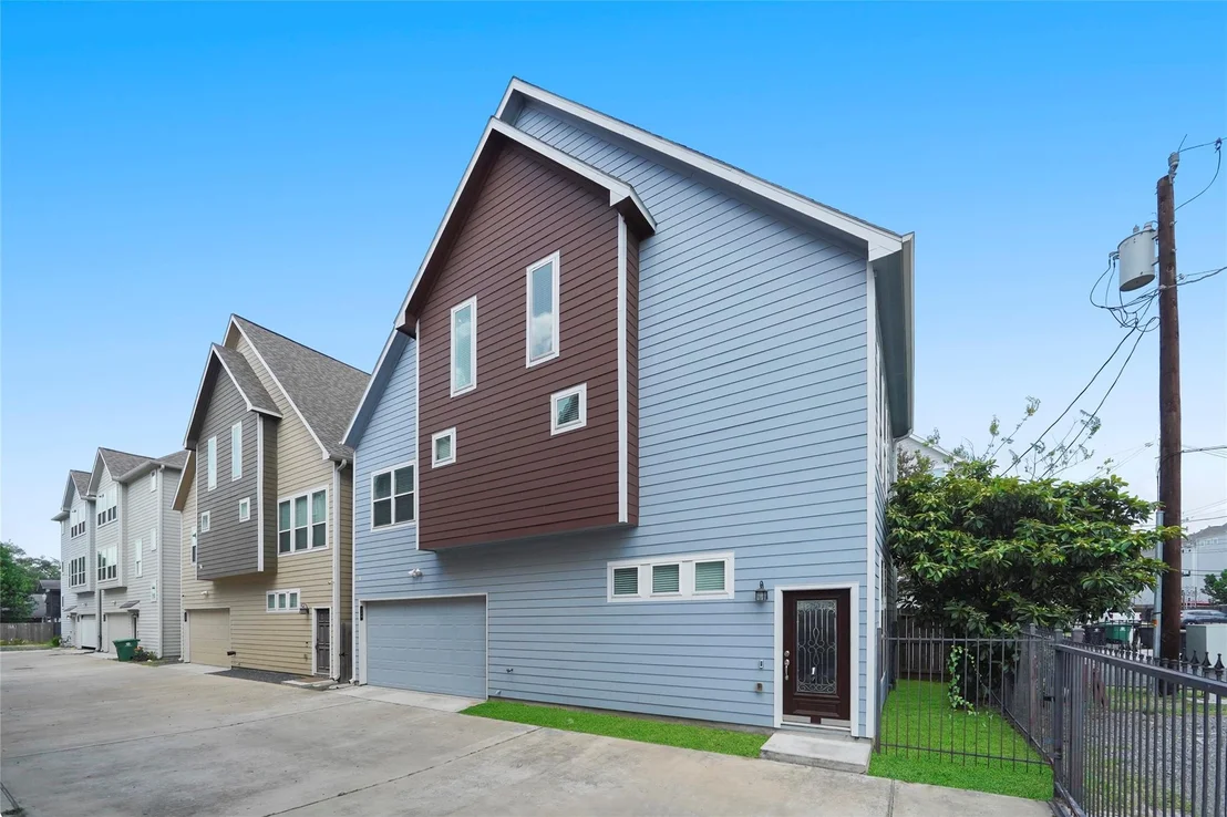 Photo of 724 Link Road