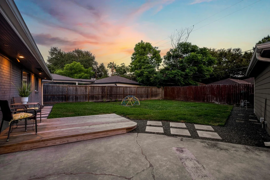 Photo of 4717 Benning Drive