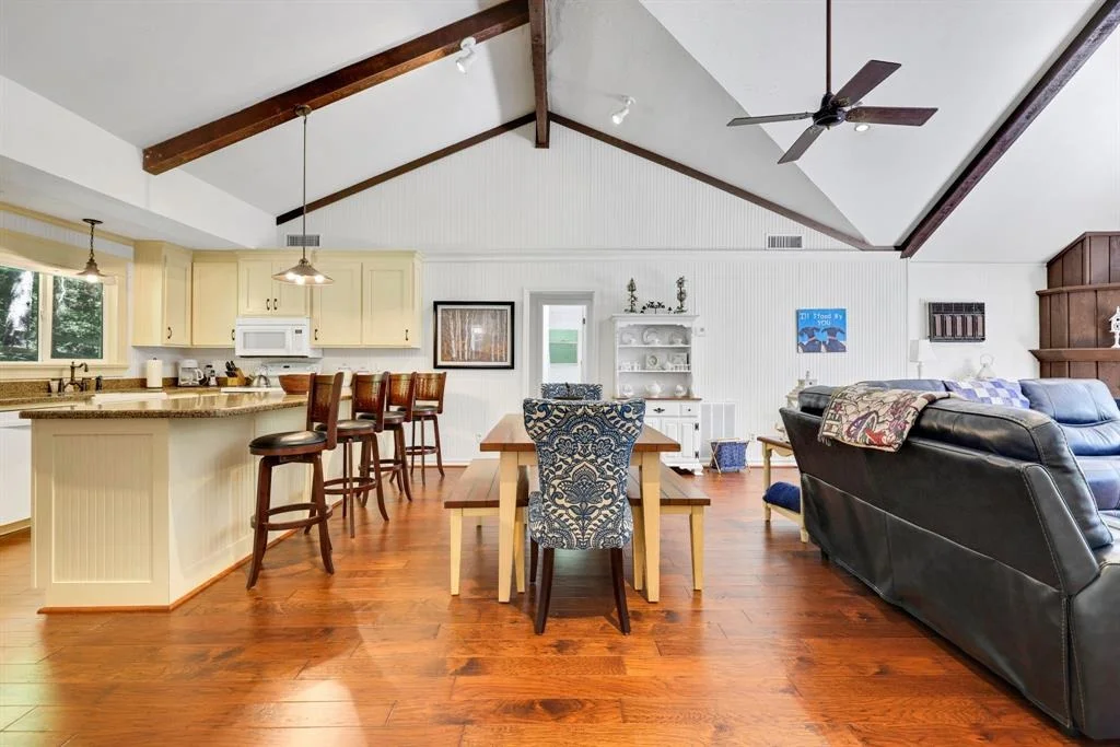 Photo of 1251 Lakeview Estates Drive