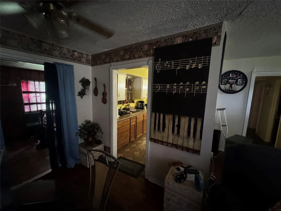 Photo of 5951 Willow Glen Drive