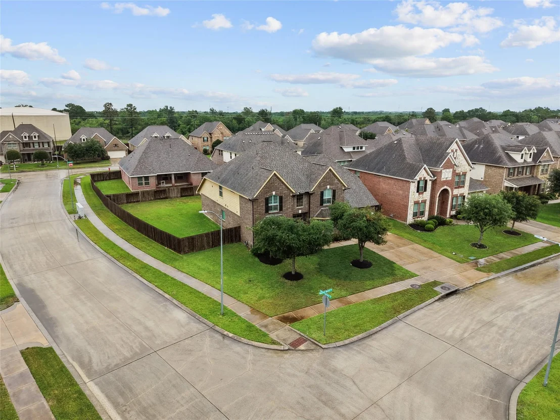 Photo of 4224 Walnut Bend Drive