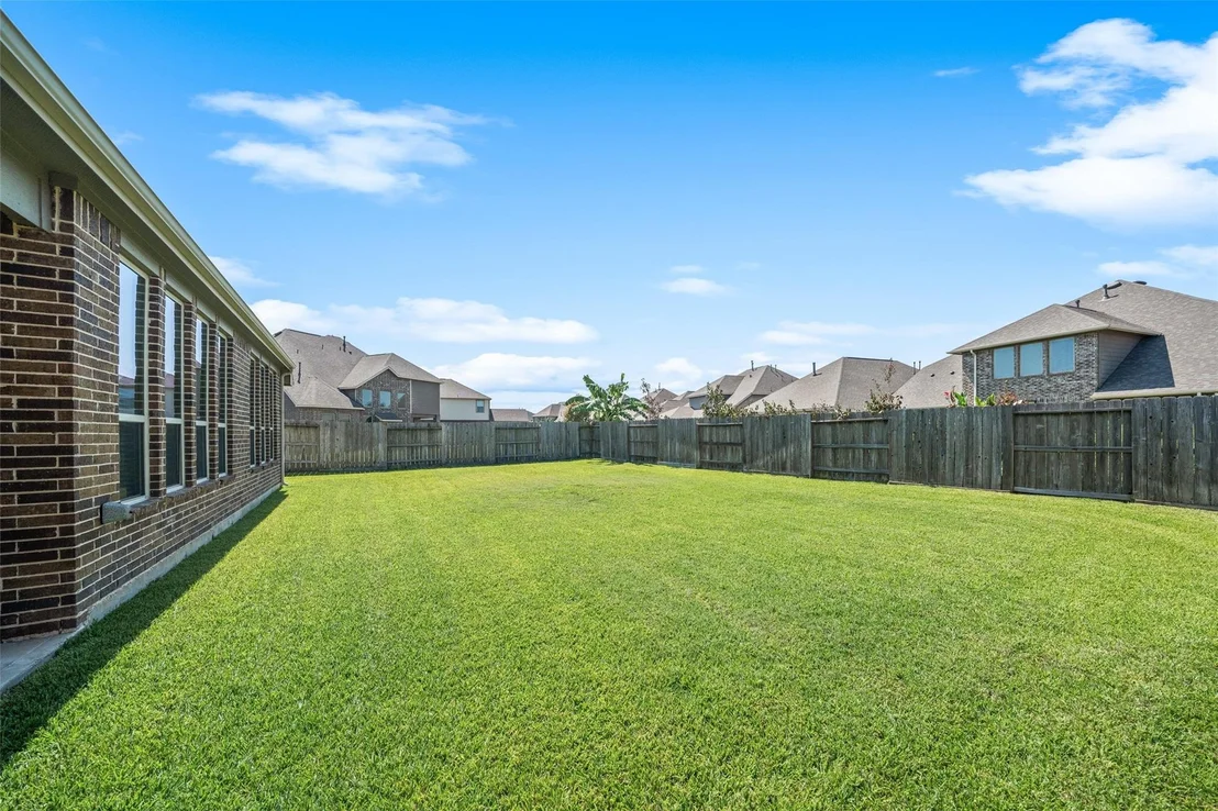 Photo of 10935 Sarah Bluff Lane
