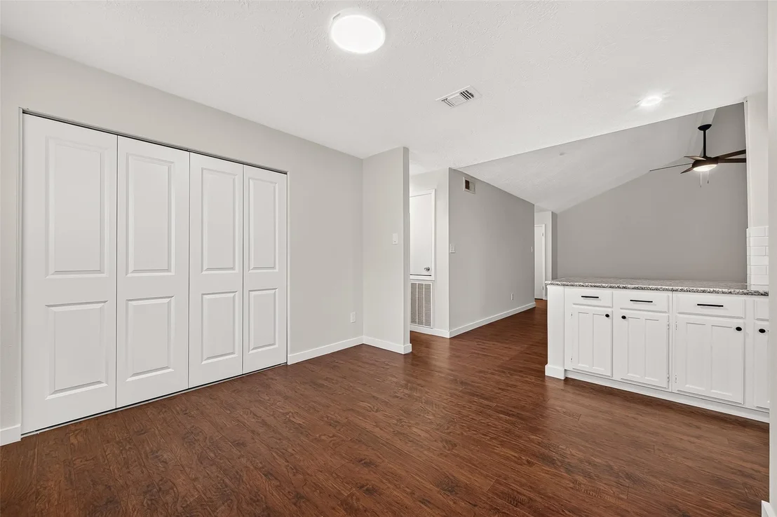 Photo of 9523 Riverside Lodge Drive