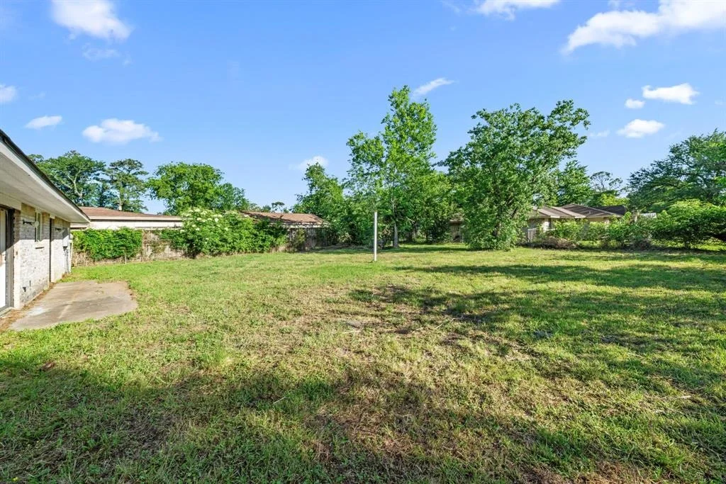 Photo of 6611 Mohawk Street