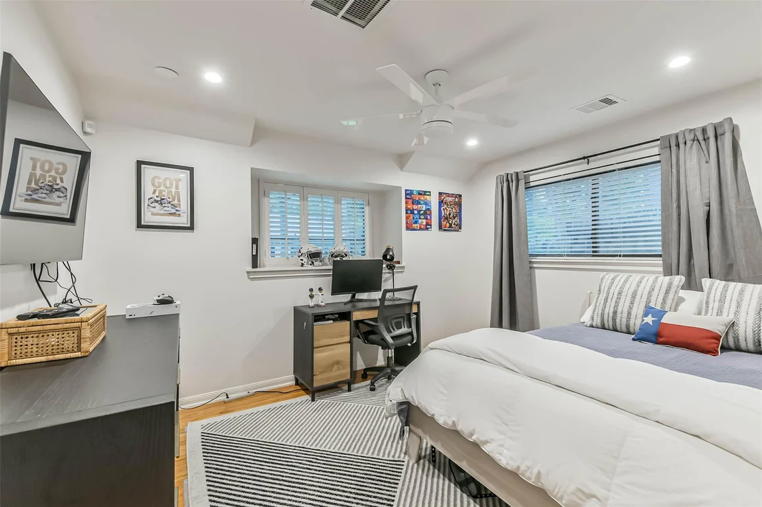 Photo of 10015 Lynbrook Drive