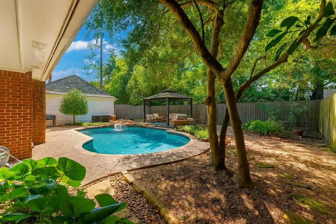 Photo of 6107 Sandypine Drive