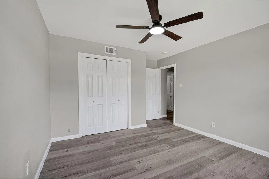 Photo of 701 Oriole Lane