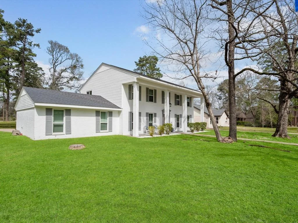 Photo of 551 Hermitage Court