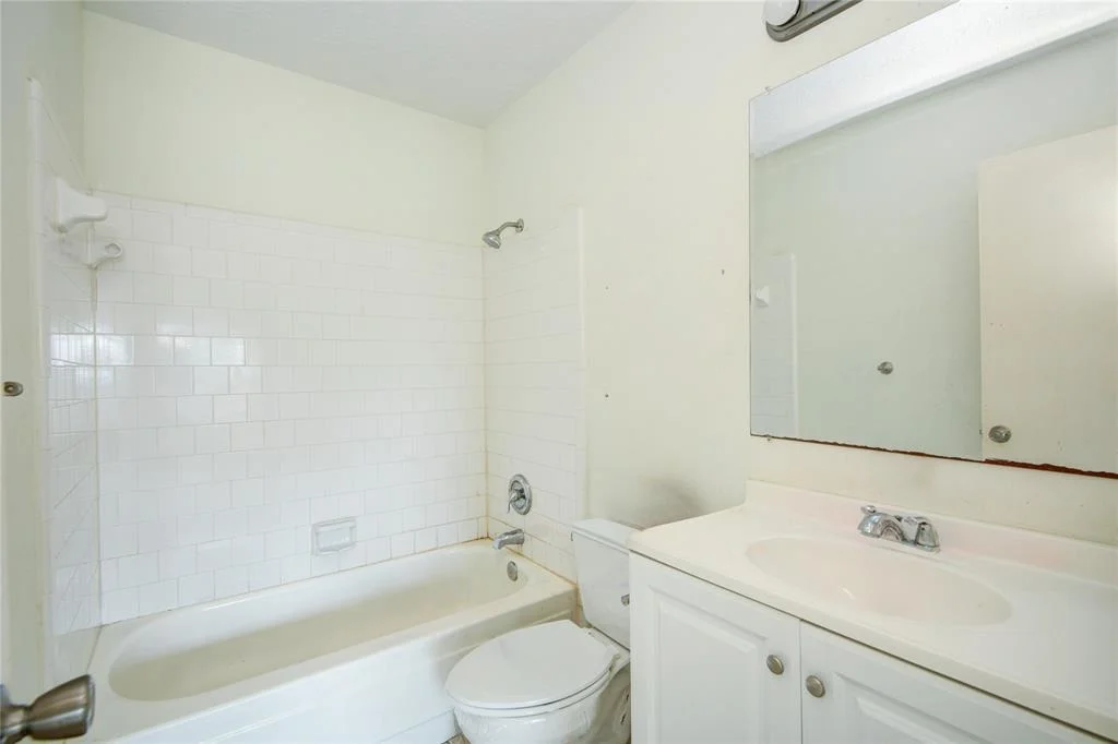 Photo of 2806 N Brompton Drive
