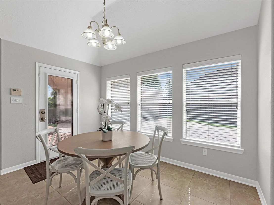 Photo of 3906 Belvoir Park Drive