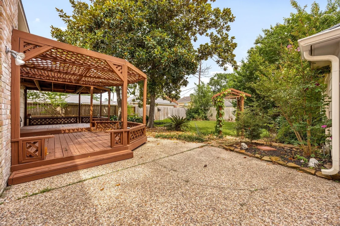 Photo of 6623 Ampton Drive