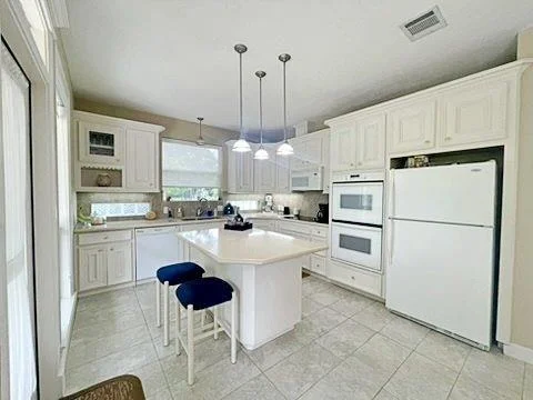 Photo of 2903 Creekside Drive