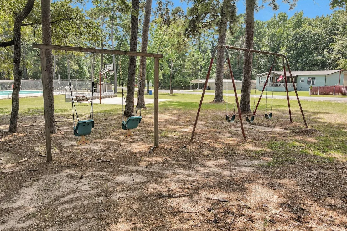 Photo of 308 N Point Drive