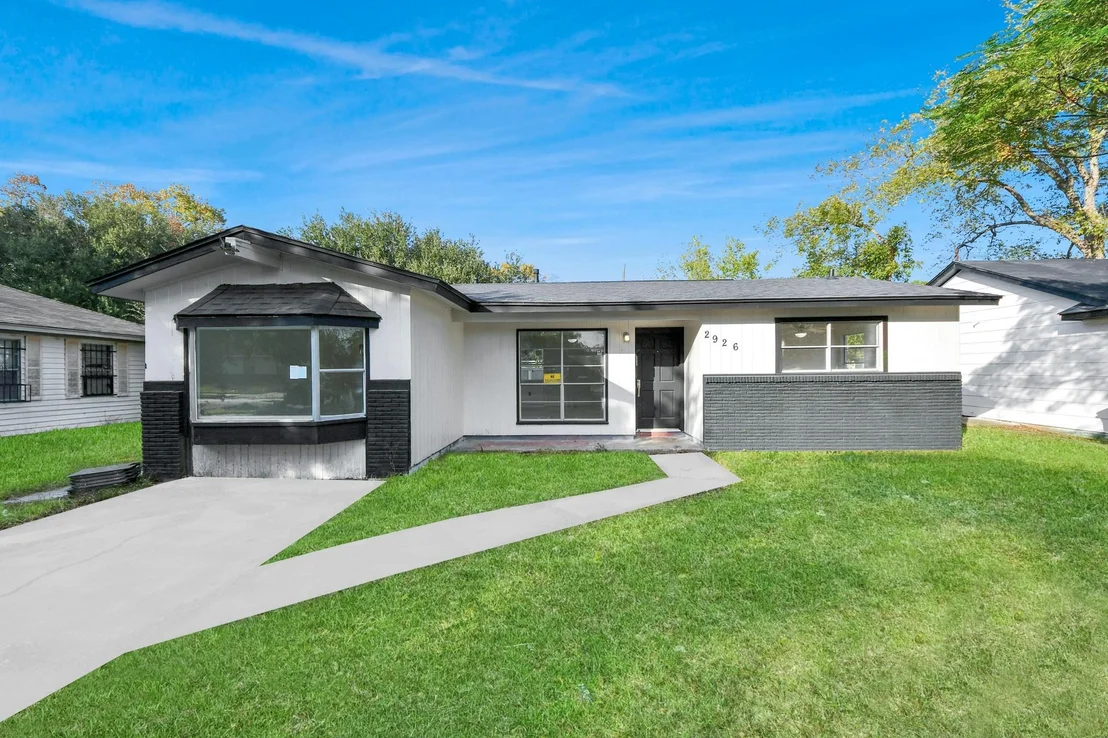 Photo of 2926 Knotty Oaks Trl Trail