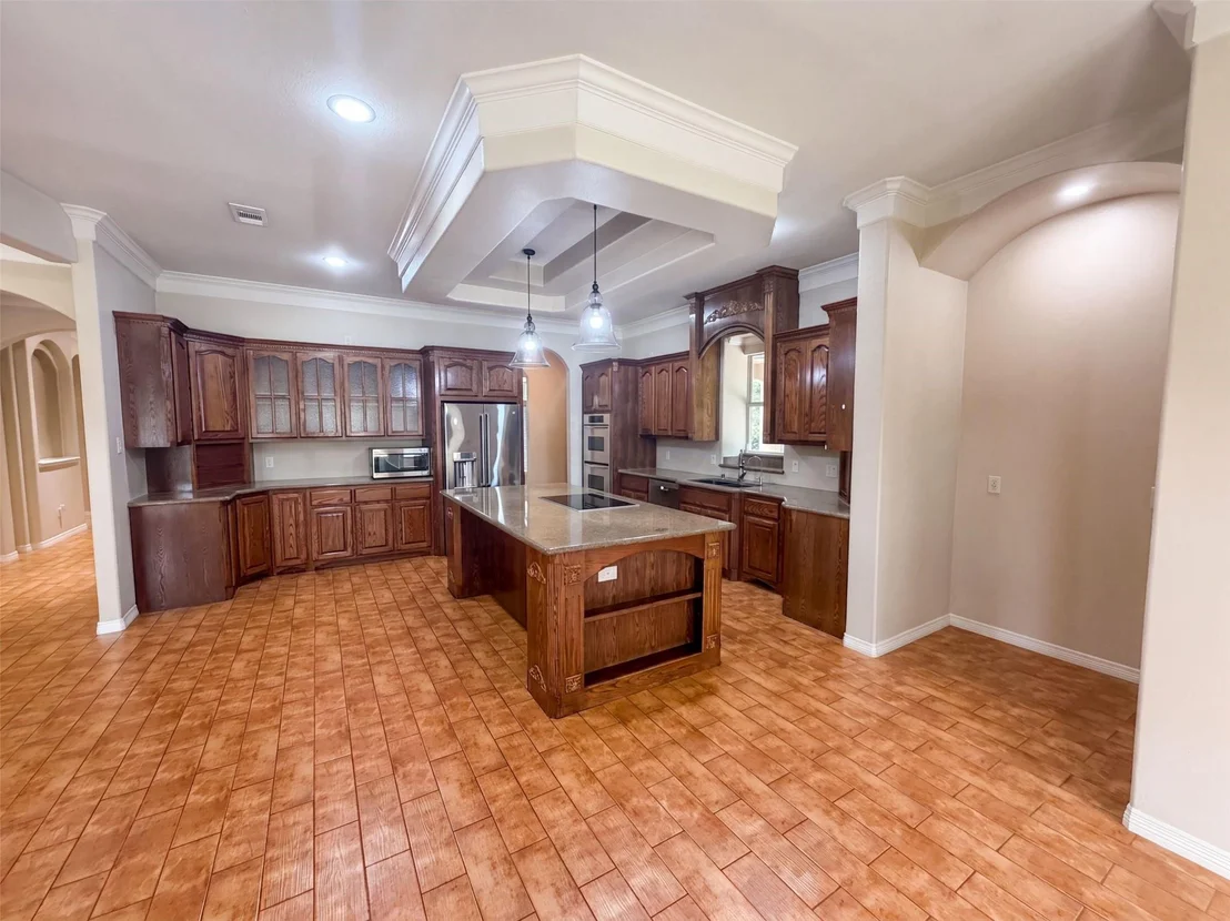 Photo of 1005 Lewis Drive