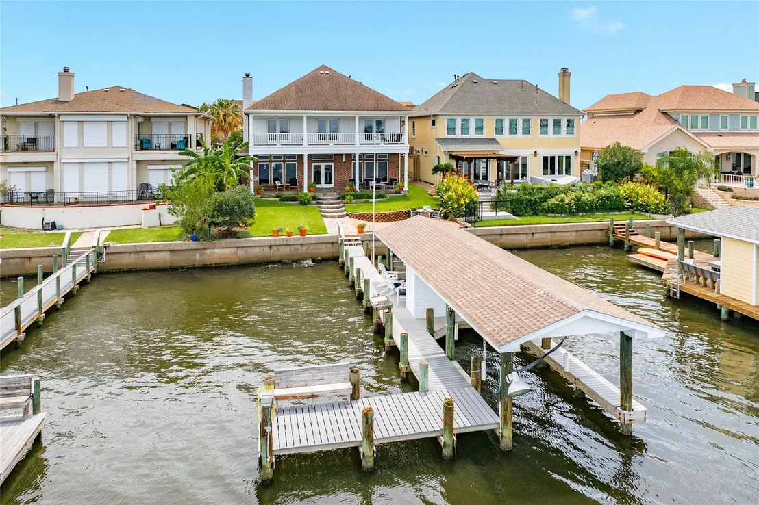 Photo of 7306 Offats Point Circle