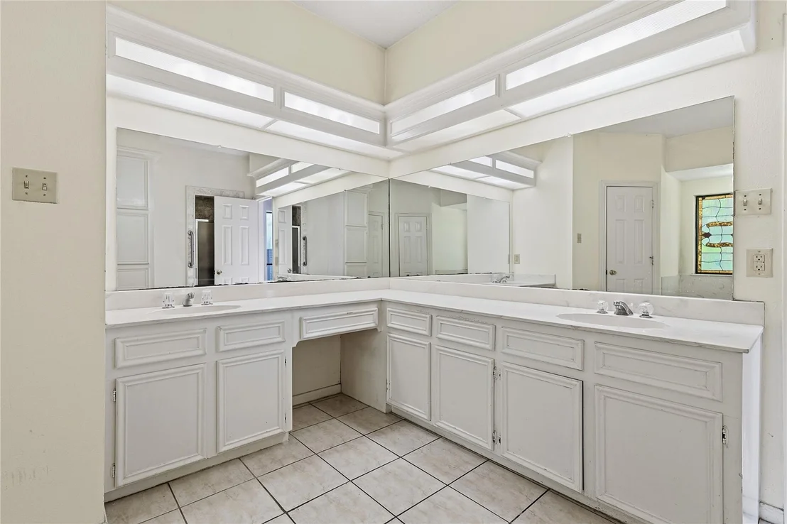 Photo of 7331 Athlone Drive