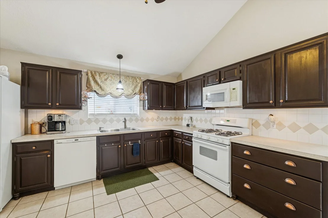 Photo of 24919 Bovington Drive