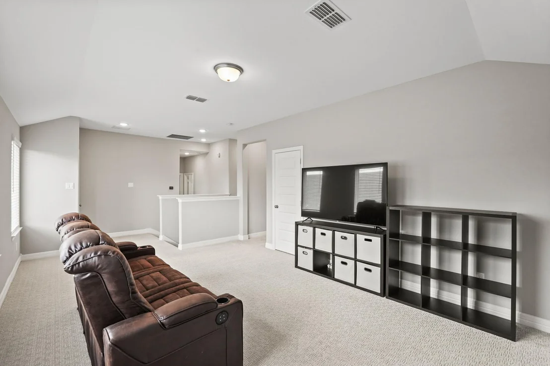 Photo of 29006 Laurel Grove Lane