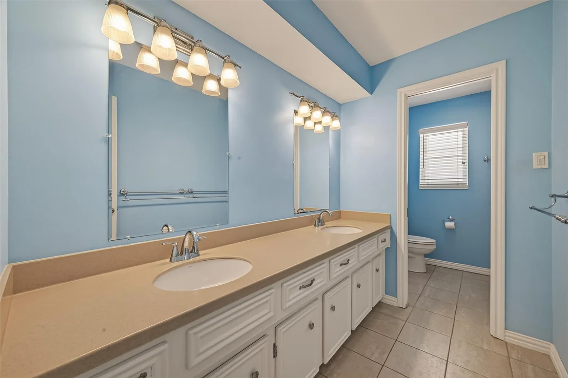 Photo of 4142 Willow Hill Drive