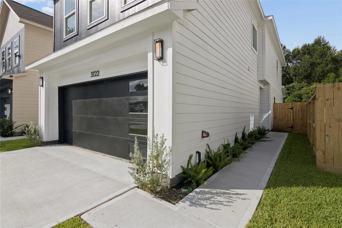 Photo of 3122 Dawson Lane