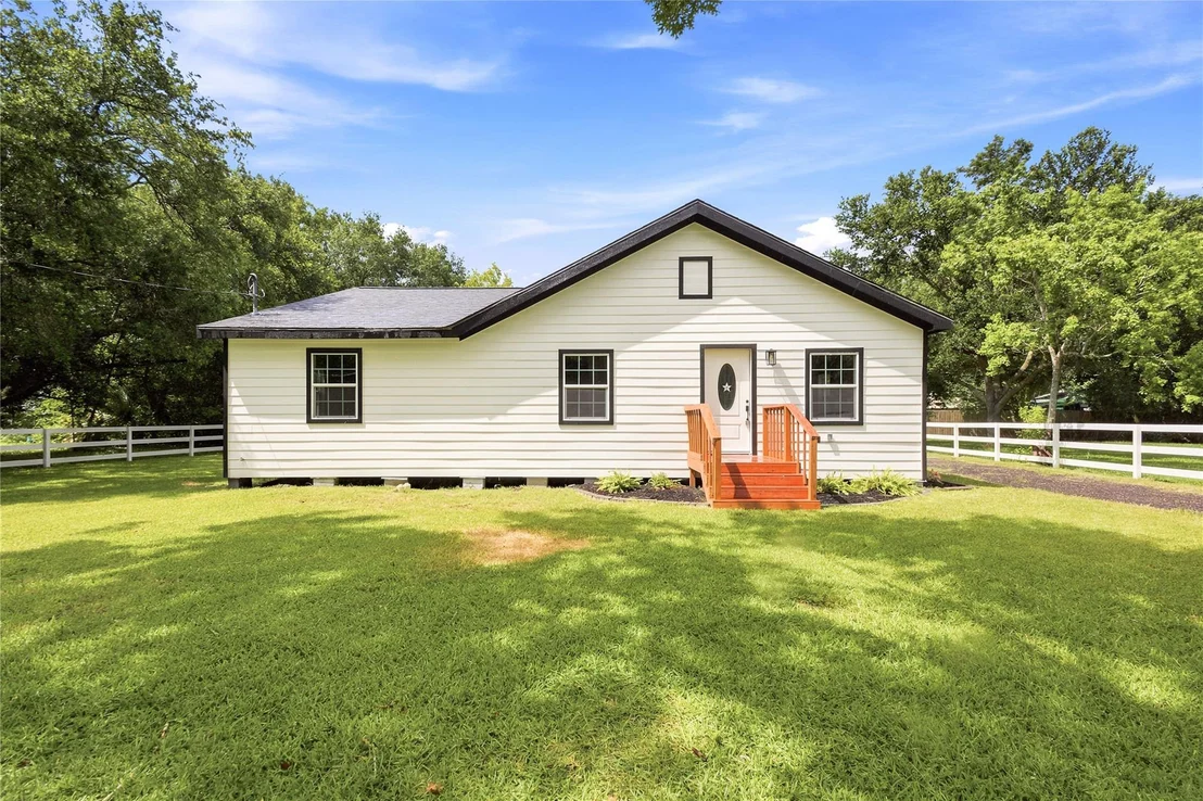 Photo of 8414 Schiro Road