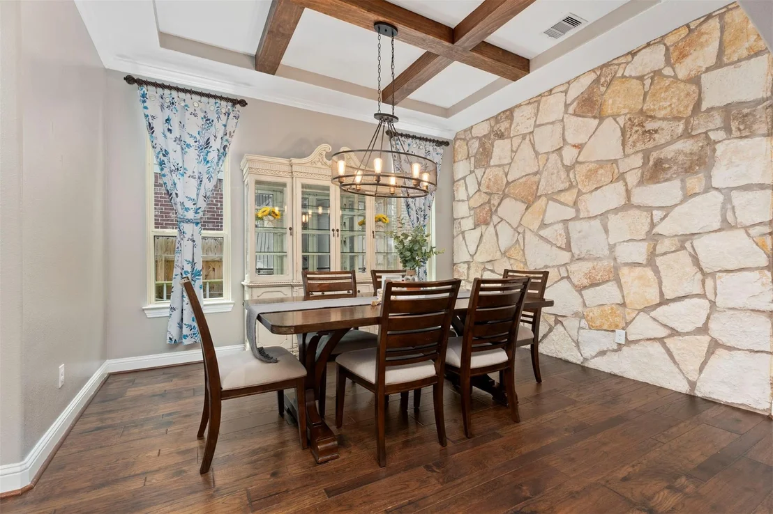 Photo of 9030 Lacombe Lane