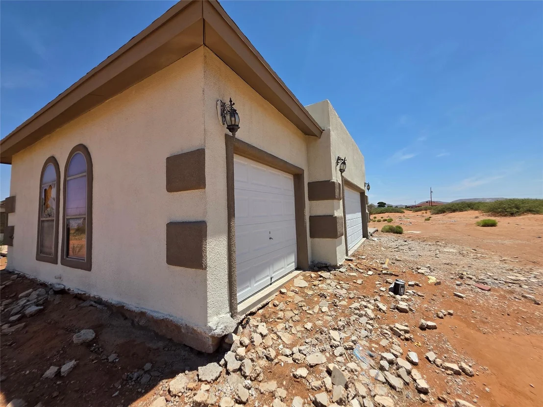 Photo of 14026 Bradley Road