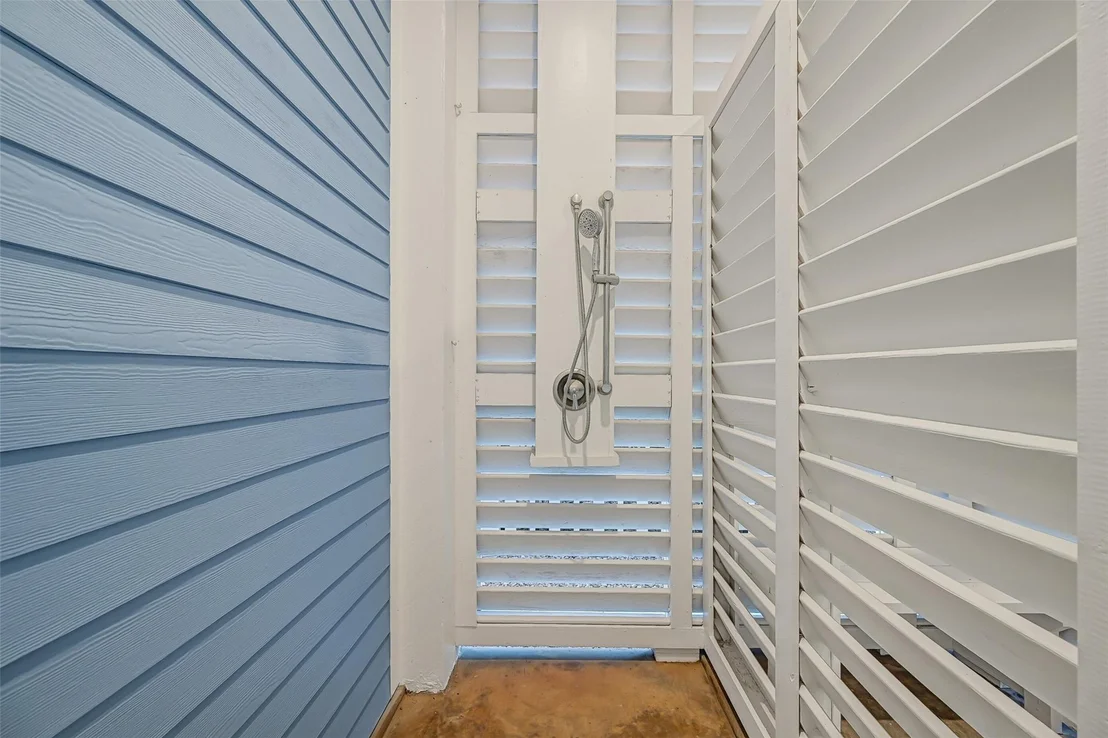 Photo of 11614 Beachside