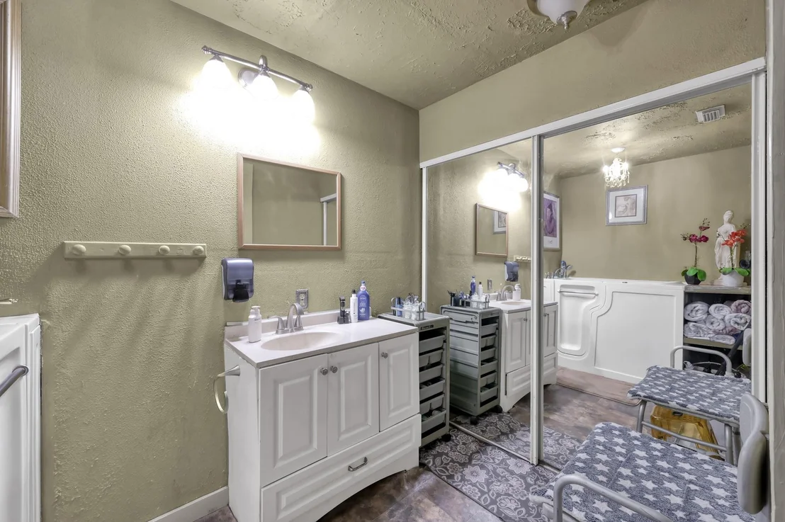 Photo of 22714 Canyon Lake Drive