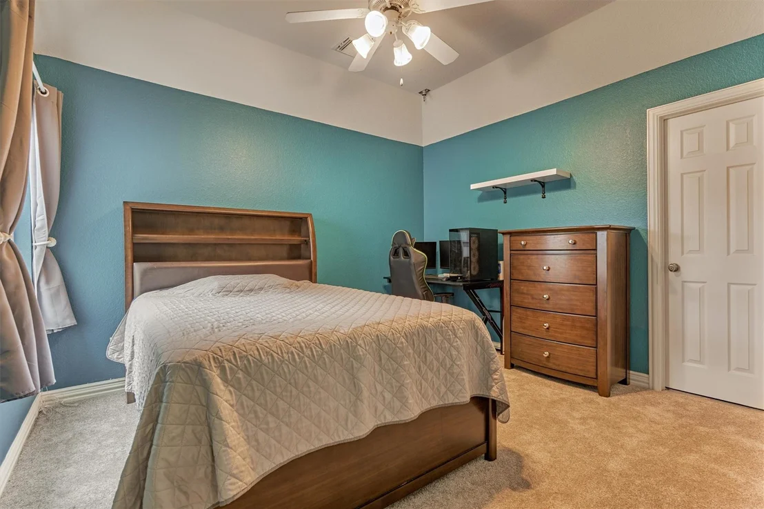 Photo of 11 N French Oaks Circle