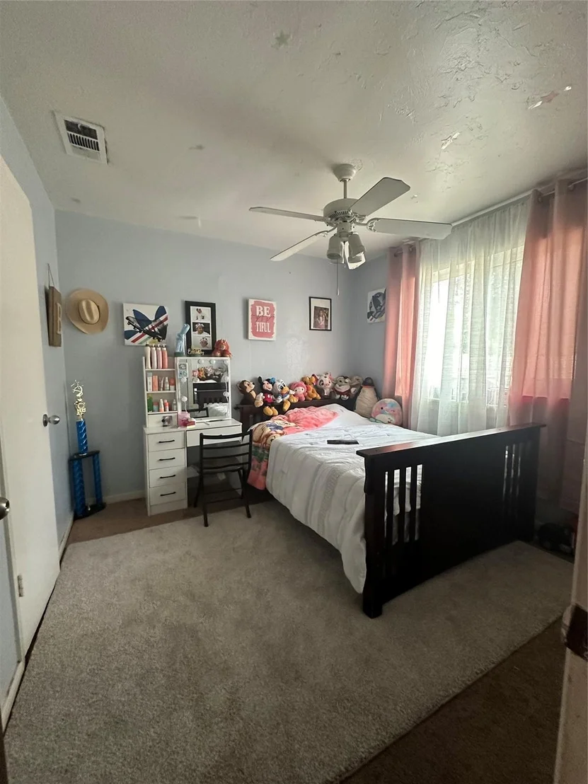 Photo of 7238 Londres Drive