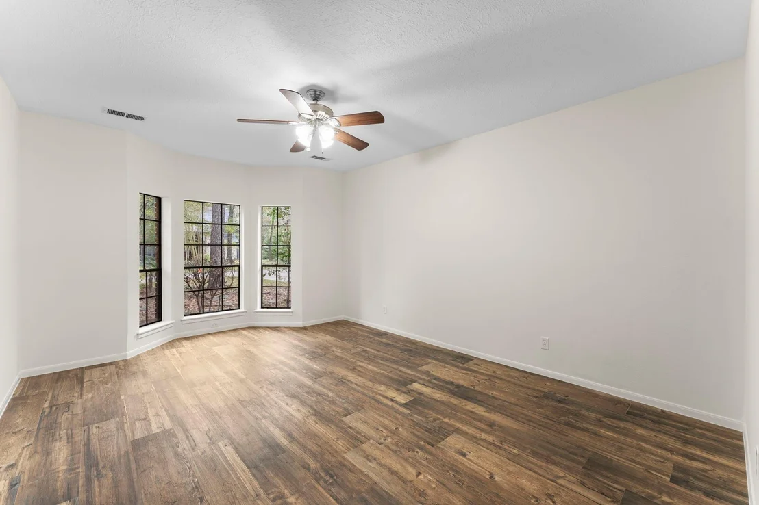 Photo of 6 Thornhedge Court