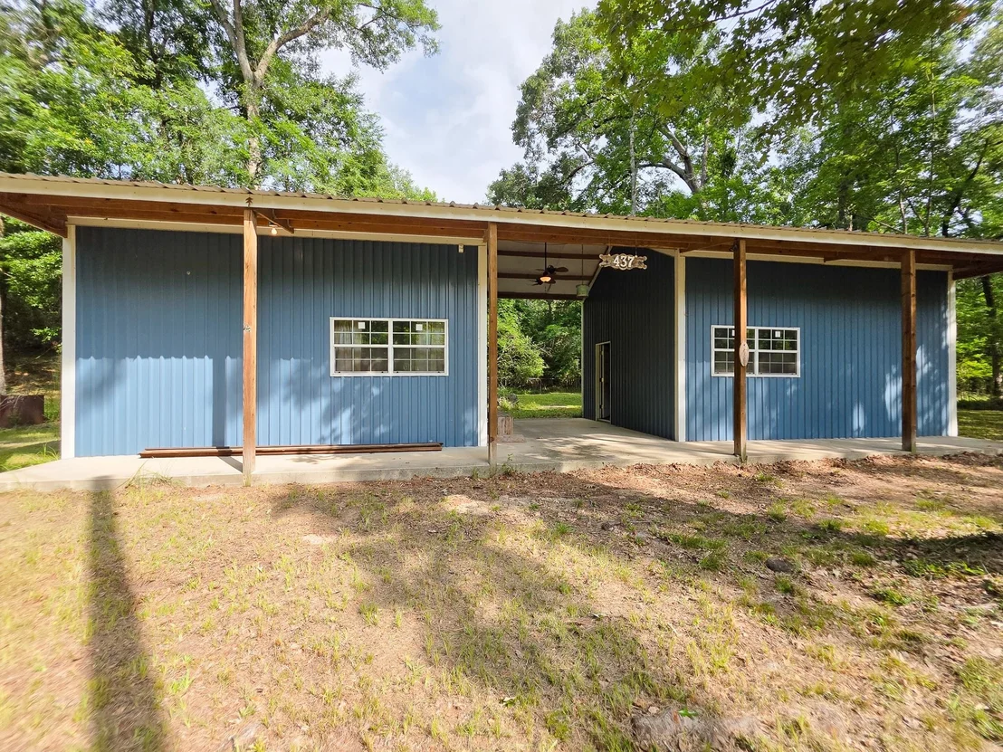Photo of 437 E Lumbermans Road