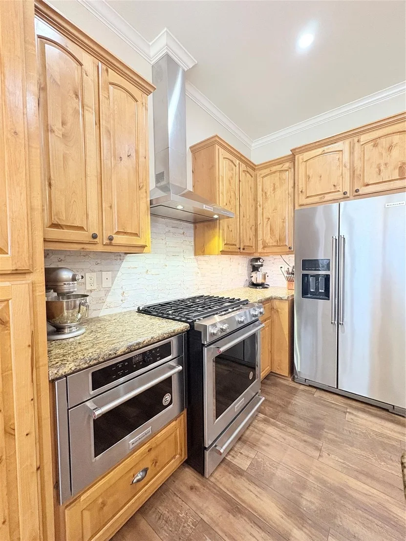 Photo of 949 Abrameit Road