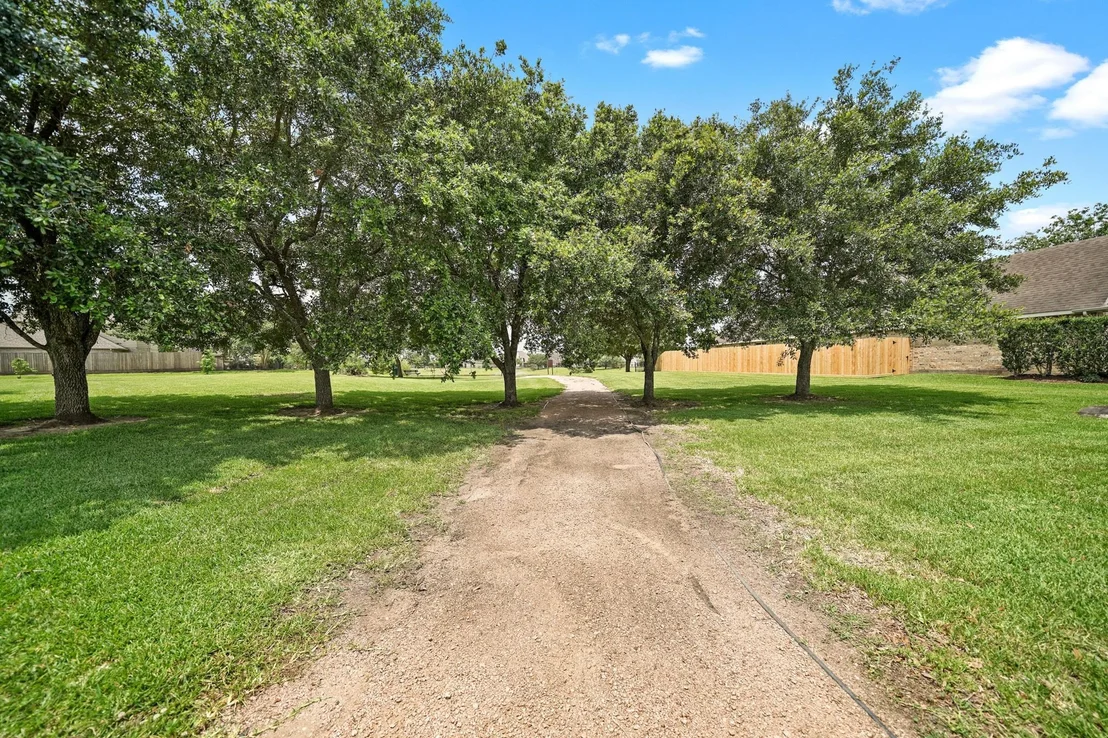 Photo of 906 High Ridge Circle