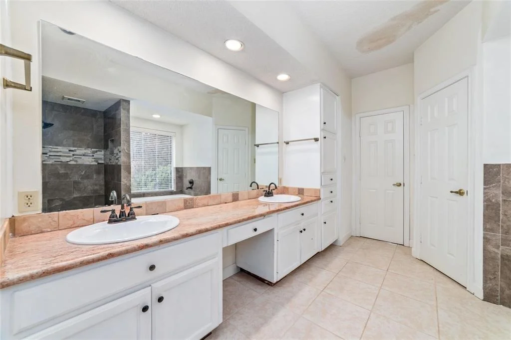 Photo of 6231 Oak Pass Drive