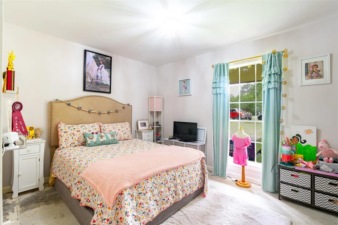 Photo of 15486 W Loop Drive