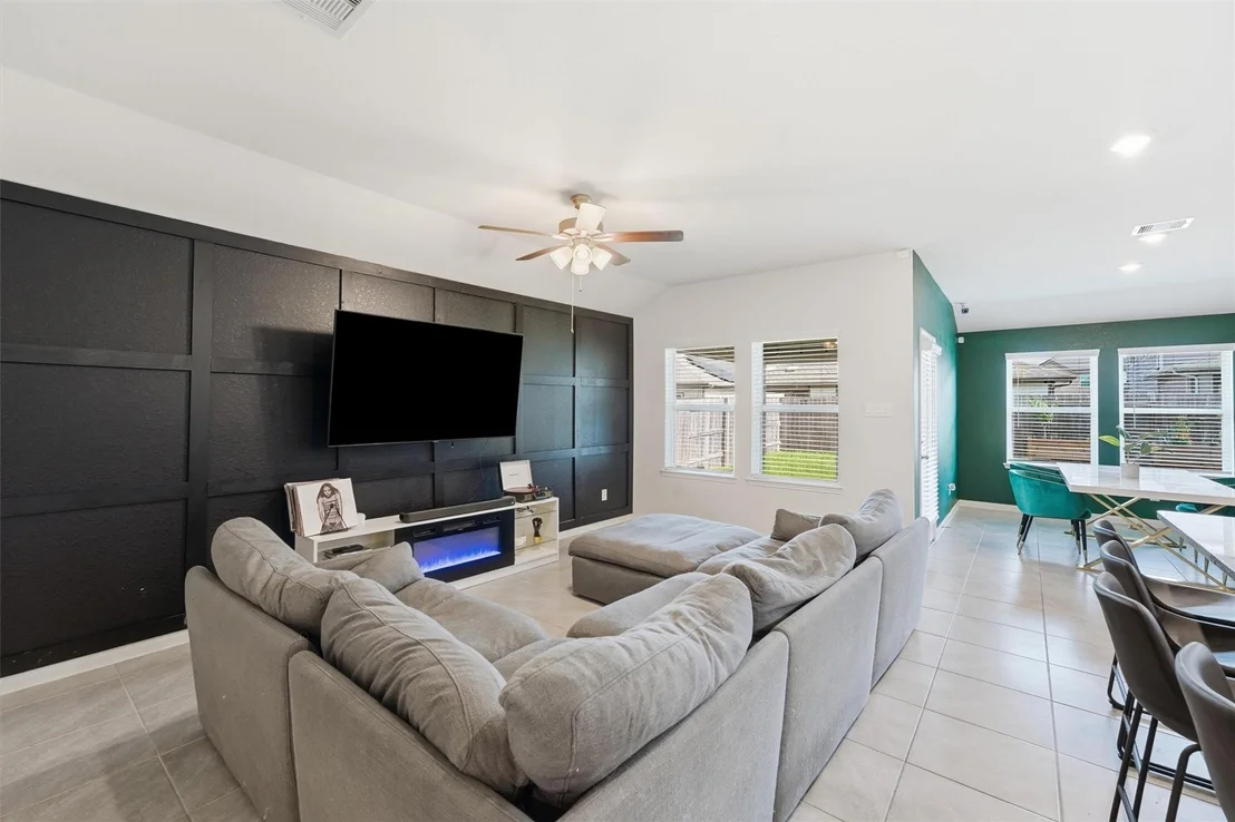 Photo of 1007 Modesto Drive