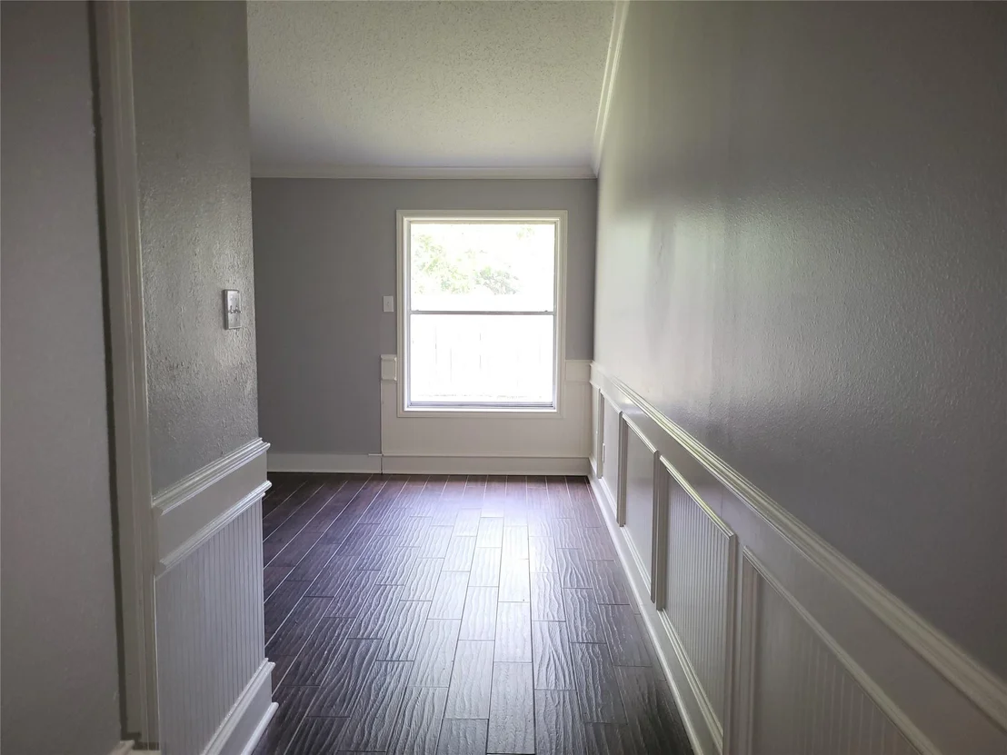 Photo of 9827 Haverhill Drive